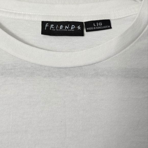 FRIENDS Letter T-shirt size L - Picture 7 of 11